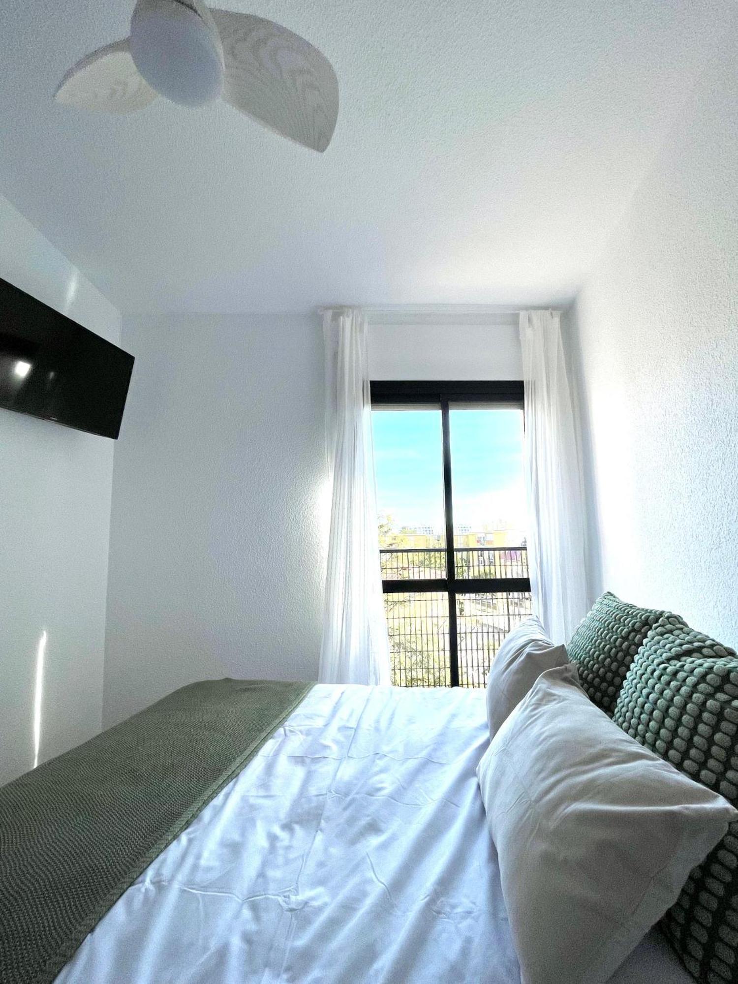 Beautiful & Sunny Apartment Malaga Zewnętrze zdjęcie